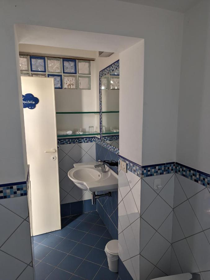 Ponza Holiday Homes - Porto エクステリア 写真